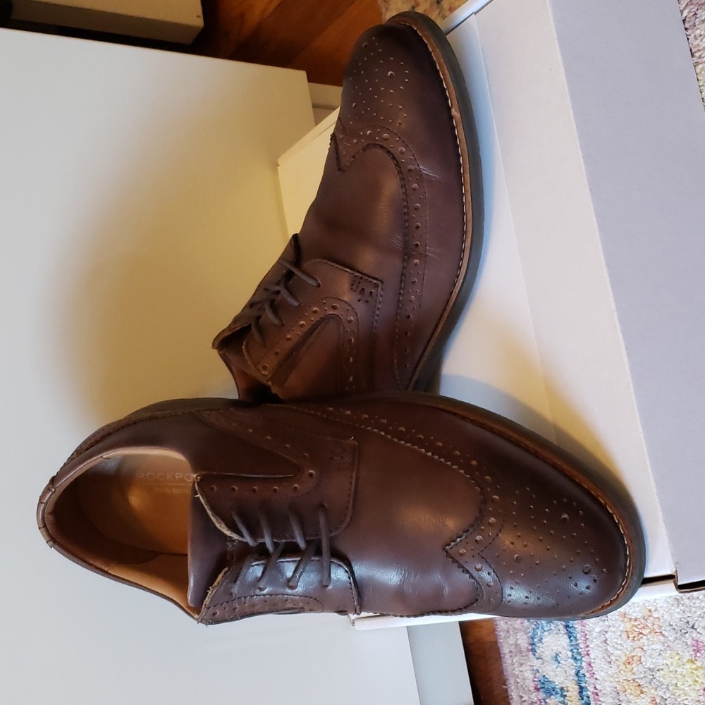 Rockport Men's brown leather wingtip oxford shoes